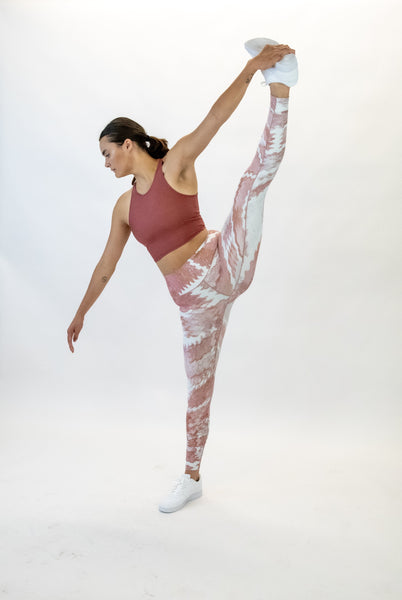 Clay_Helix_Yoga_Pant_Yoga_Pose_600x600.jpg