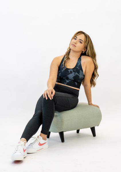 Coal_Wander_Pocket_Yoga_Pants_Lifestyle_600x600.jpg