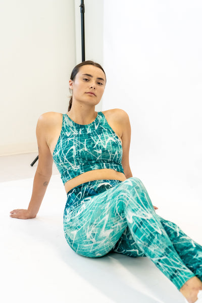 Green_Impress_Yoga_Pants_Lifestyle_600x600.jpg