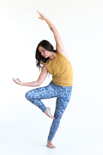 Grey_Fog_Yoga_pants_600x600.jpg