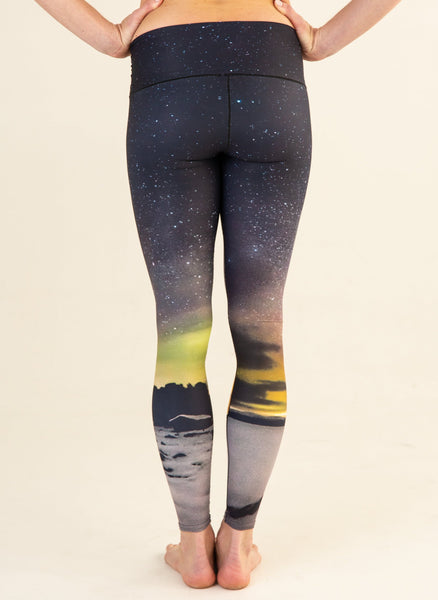 NorthernLightsYogaPants_600x600.jpg
