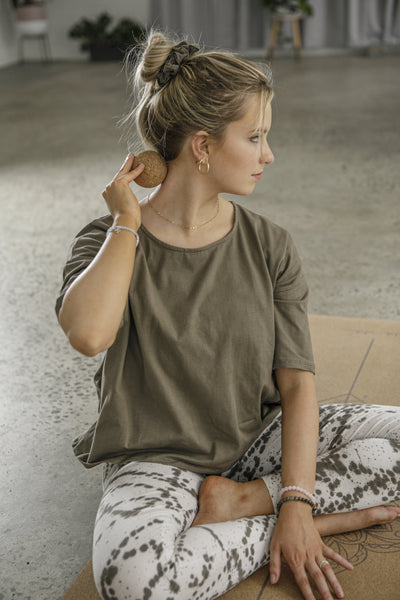 Long Pleated Tencel T-Shirt | Brown