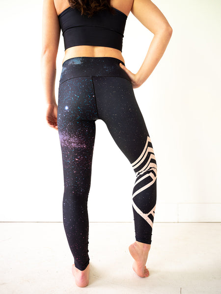 Supernova_Yoga_Pants_Back_600x600.jpg