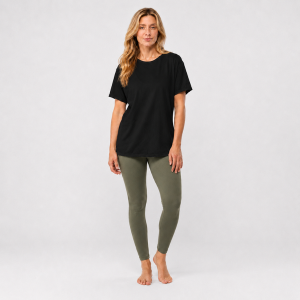 luna-and-soul-gots-certified-organic-cotton-organic-cotton-t-shirt-black-relaxed-front_600x600.png