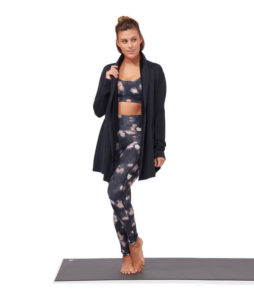 manduka-meditation-cardigan-black_600x600.jpg