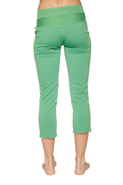 womens-45-length-zipper-pocket-capri-yoga-pant-bamboo-green-womens-capris-4-rth-313951_600x600.jpg