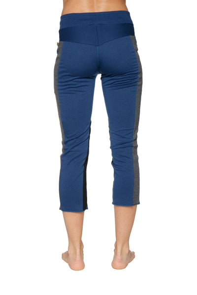 womens-45-length-zipper-pocket-capri-yoga-pant-royal-wcharcoal-black-womens-capris-4-rth-232846_600x600.jpg