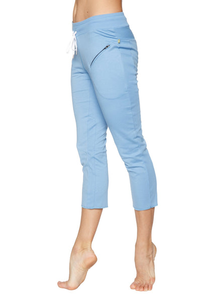 Women's 4/5 Length Zipper Pocket Capri Yoga Pant (Sky Blue)