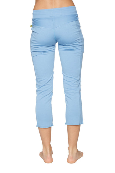 womens-45-length-zipper-pocket-capri-yoga-pant-sky-blue-womens-capris-4-rth-957772_600x600.jpg
